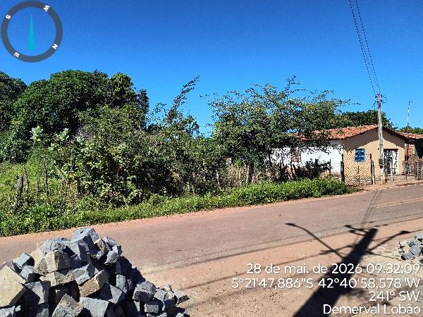 Casa em Demerval Lobão, Bairro Boa Esperanca, Rua Santa Luzia, N. 1148,, PI. Área: 62m2