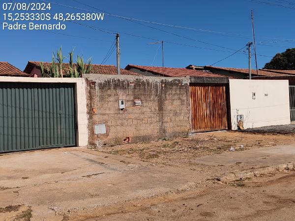Casa em Padre Bernardo, Quadra 38, Avenida Rui Barbosa, N. Sn, Lote 10-A, GO. Área: 62.16m2