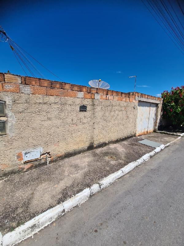Casa em Fortuna de Minas, Floresta, Rua Cinco, N. 371, Lote 06 Quadra 03, MG. Área: 51m2