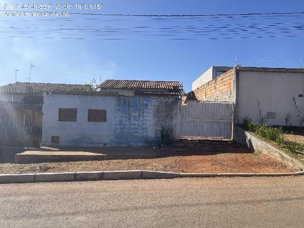 Casa em Águas Lindas de Goiás, Parque Da Barragem Setor 10, Lote Av-02h, N. Sn, Setor 10, Avenida 01, GO. Área: 66.43m2