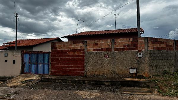 Casa em Águas Lindas de Goiás, Jardim America Ii, Rua Cachoeira De Goias, N. Sn, Lote 20 Quadra 25, GO. Área: 62.47m2