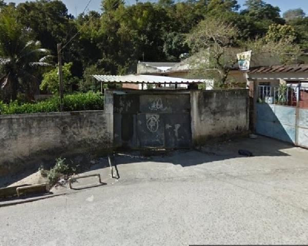 Casa em São Gonçalo, Engenho Pequeno, Rua Coronel Azevedo, N. 337, Lt 33 Qd 01, RJ. Área: 105.34m2