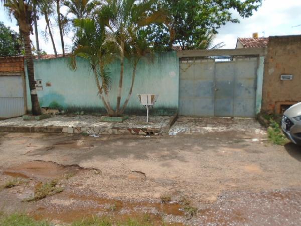 Casa em Santo Antônio do Descoberto, Mansoes Bittencourt, Quadra 110a, N. S/N, Lt 18, Rua - A, GO. Área: 47.62m2