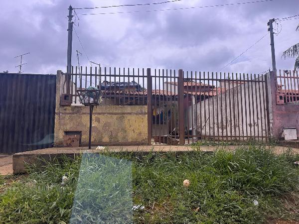 Casa em Luziânia, Parque Estrela Dalva X, Rua 432, N. Sn, Casa 01 - Lt 17 - Qd 594, GO. Área: 52.58m2