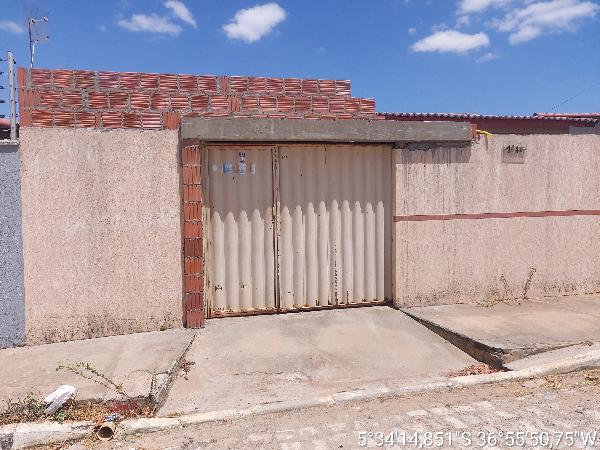Casa em Açu, Feliz Assu, Av Prefeito Joao Batista Lacerda Montenegro, N. 1048,, RN. Área: 70m2