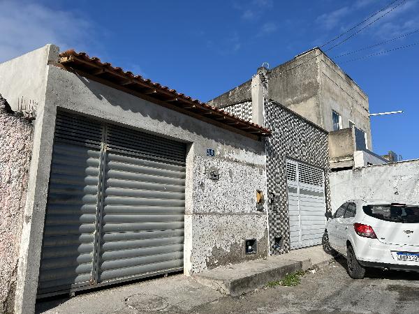 Casa em Feira de Santana, Feira Vii, Caminho 19 Atual Tv El Salvador, N. Sn, Cs 30 Qd B Lt 11, BA. Área: 50.57m2