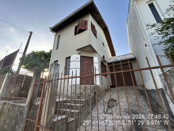 Casa em Montenegro, Senai, Rua Doutor Carlos Valentim Boos Bandeira, N. 34, Cs 01, B01, RS. Área: 84.88m2