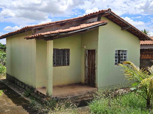 Casa em Santo Antônio do Descoberto, Parque Estrela Dalva Xvii, Rua 87, N. Sn, Qd 247 Lt 27, GO. Área: 53.68m2