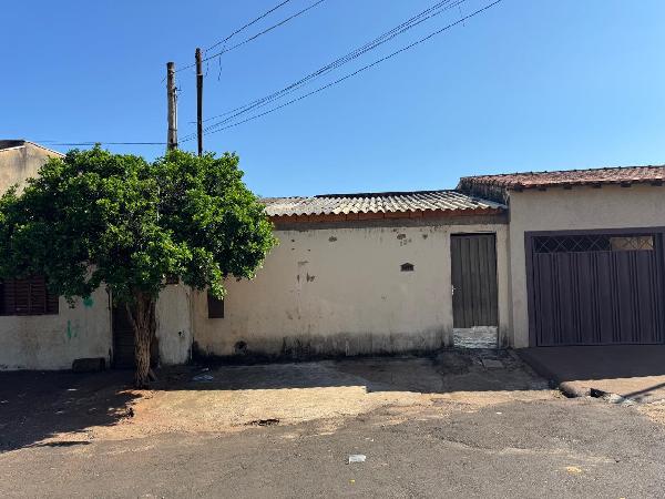 Casa em Ribeirão Preto, Vila Recreio, Rua Mato Grosso, N. 2134, Qd 17 Lt 01 E 02, SP. Área: 89.51m2