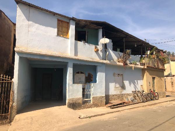 Casa em Espera Feliz, Espera Feliz, Rua David Gomes Da Silva, N. 79, Lt 01 Qd C, MG. Área: 75.73m2