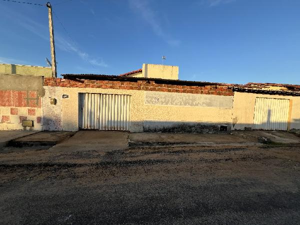 Casa em Carnaubais, Bairro Pacheco, Rua Lourival Fonseca, N. 77,, RN. Área: 52m2