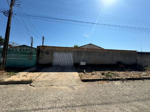 Casa em Luziânia, Parque Estrela Dalva Iv, Quadra Quadra 278, N. Sn, Qd 278, Lt 04, GO. Área: 100m2
