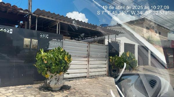 Casa em Santa Rita, Santa Rita, Rua Senador Coelho Lisboa, N. 402, B, Quadra 10 Lote 04 Lot SÃO Judas Tad, PB. Área: 48.5m2