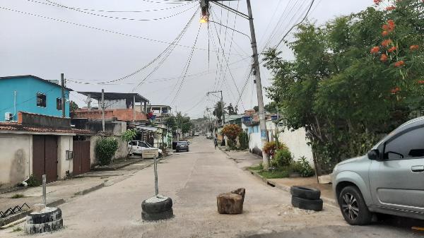 Casa em São Gonçalo, Coelho, Rua Ubirajara Vidal De Freitas, N. 82, Lt 54 Qd D, RJ. Área: 162m2