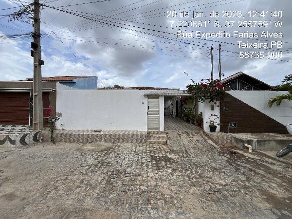 Casa em Teixeira, Centro, Rua Jose Amorim Filho, N. 09,, PB. Área: 144.35m2