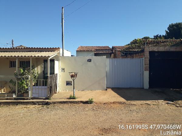 Casa em Luziânia, Parque Estrela Dalva X, Rua 197, N. Sn, Cs 01, Lt 17, Qd 416, GO. Área: 61.16m2