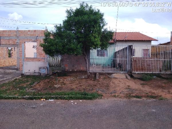 Casa em Luziânia, Cidade Jardim Marilia, Quadra Quadra C 9, N. Sn, Lote 02, GO. Área: 66.15m2