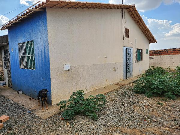 Casa em Luziânia, Chacaras Marajoara, Rua Uberlandia, N. Sn, Cs 4 Lt 7 Qd 21, GO. Área: 55.02m2