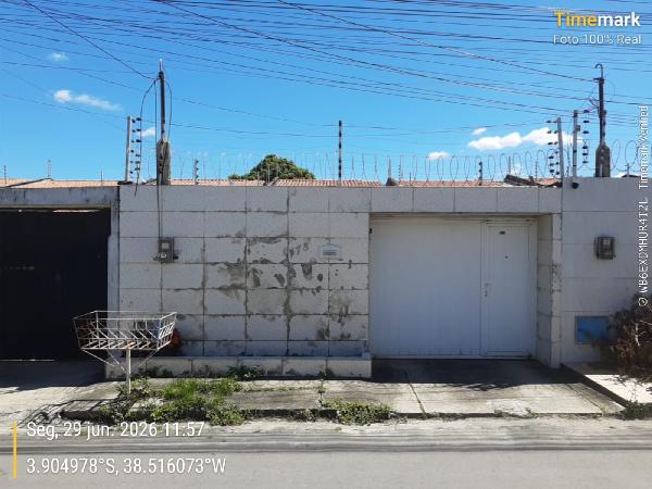 Casa em Itaitinga, Jabuti, Rua Santa Luzia, N. 178, 04, CE. Área: 79.64m2