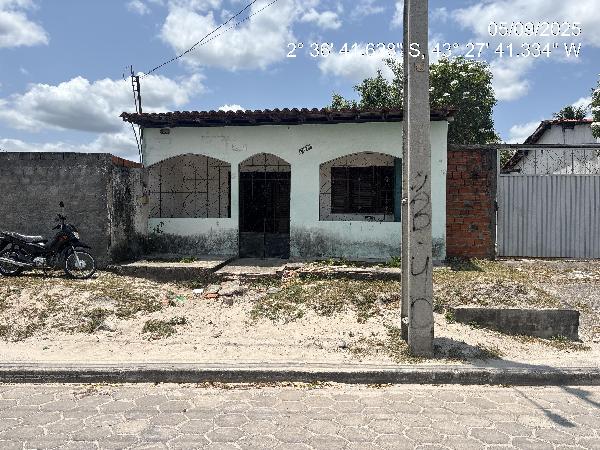 Casa em Humberto de Campos, Centro, Rua Da Cemar, N. 126, Lt 01, MA. Área: 93.51m2