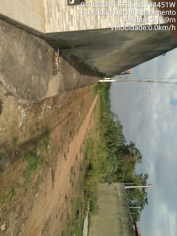 Casa em Arapiraca, Boa Vista, Rua Projetada G, N. 212, Lt50 Loteamento Recanto Da Boa Vista, AL. Área: 94.4m2