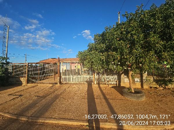 Casa em Luziânia, Jardim Bandeirante, Quadra 87, N. Sn, Cs 01 Lt 14 Rua 23, GO. Área: 57m2