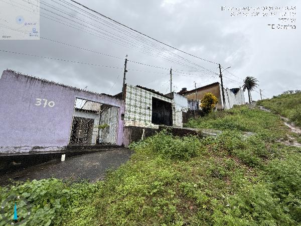 Casa em Carpina, Santo Antonio, Rua Projetada 01, N. 128, Lt 11 Qd F Lot Sta Lucia, PE. Área: 68.32m2