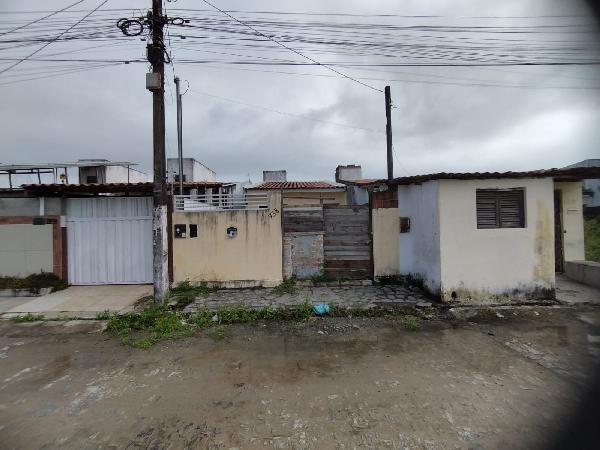 Casa em Santa Rita, Cond Vitoria I, Rua JÚLio Francisco De Lima, N. 73,, PB. Área: 56.98m2
