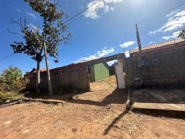 Casa em Cocalzinho de Goiás, Itamar Nobrega Ii, Rua 13, N. Sn, Qd 17, Lt 15, GO. Área: 47.5m2