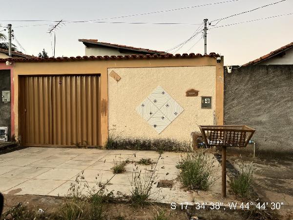 Casa em Várzea da Palma, Lameirão Ii, Rua Floriano Peixoto, N. 216,, MG. Área: 64.87m2