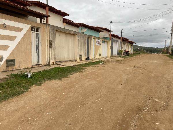 Casa em Itarantim, Ala Nova Esperança, Rua Das Palmeiras, N. 205, Parte Lr 06 Qd X, BA. Área: 68m2