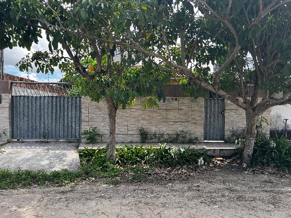 Casa em Santa Rita, Planalto Santa Rita, Rua EuzÉBio Enedino, N. 170,, PB. Área: 69.99m2