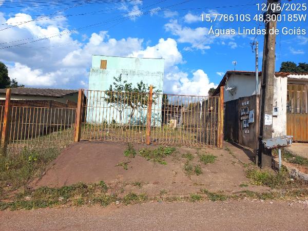 Apartamento em Águas Lindas de Goiás, Jardim Santa Lucia, Rua 82, N. Sn, Apto 201, Qd 11, Lt 13, GO. Área: 44.42m2
