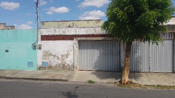 Casa em Horizonte, Vertente, Rua Sdo 01, N. 185, Casa B, CE. Área: 53.14m2