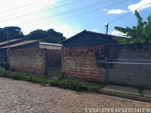 Casa em Altos, Bairro Tranqueira, Rua Manoel Hozana, N. 1536,, PI. Área: 51.38m2