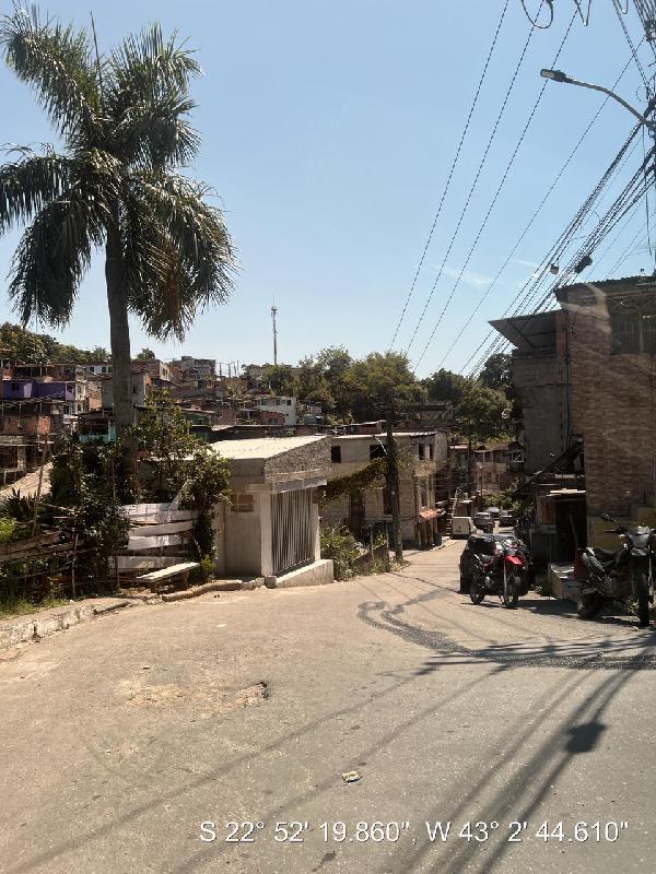 Casa em São Gonçalo, Venda Da Cruz, Avenida Alberto, N. 45,, RJ. Área: 54m2