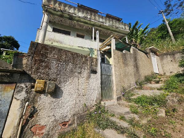 Casa em São Gonçalo, Pita, Travessa Talita, N. 383, ., RJ. Área: 75.45m2
