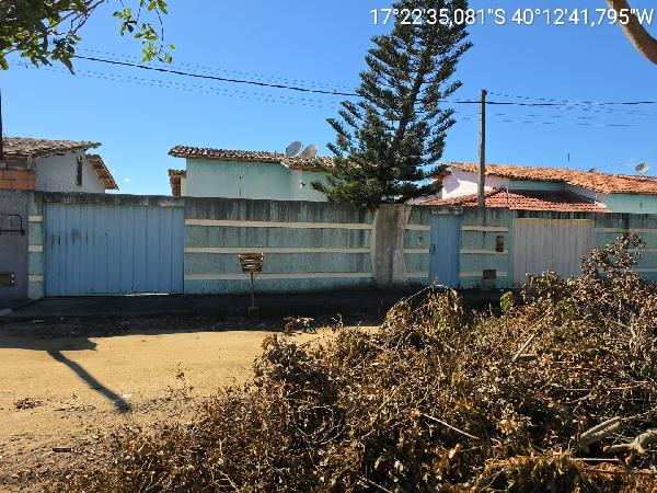 Casa em Medeiros Neto, Sao Jorge, Rua 04, N. 23, Qd 10 Lt 14, BA. Área: 70m2