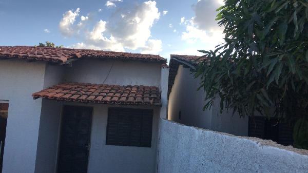 Casa em Padre Bernardo, Vila Divineia St A, Avenida GoiÁS, N. 456, Lt 15 A Qd 18 Setor A, GO. Área: 62.16m2