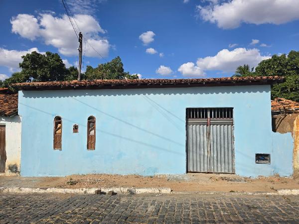 Casa em Iaçu, Monte, Rua Do Monte, N. 45,, BA. Área: 68.45m2