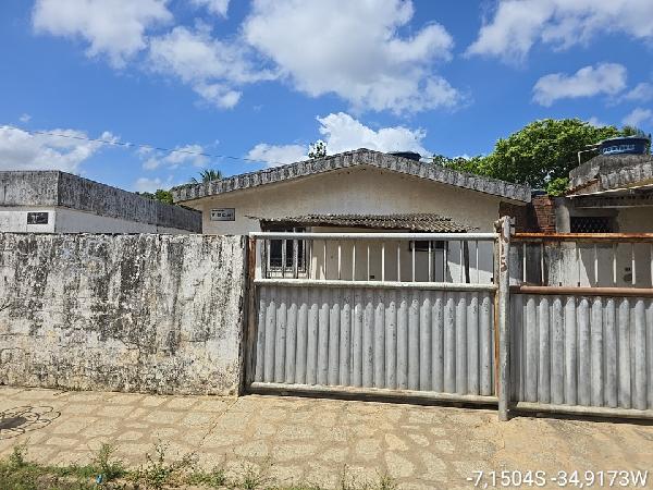 Casa em Bayeux, Comercial Norte, Rua Vereador Dorgival Dantas, N. 285, Cs 01 Cond Res Villa Clara, PB. Área: 51.81m2