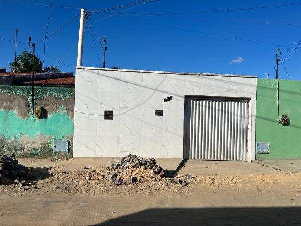 Casa em Pacajus, Pedra Branca, Rua Francisco R Assis, N. 252, Tr 08, CE. Área: 86.55m2