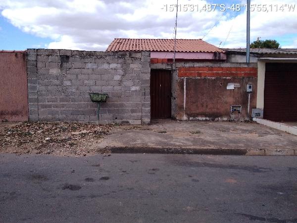 Casa em Padre Bernardo, Vila Divineia, Av Padre Francisco, N. Sn, Qd 18 Lt 02, GO. Área: 69.34m2