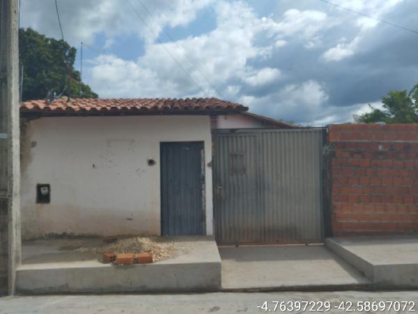Casa em José de Freitas, Santa Rosa, Rua Vespasiano Alves De Carvalho, N. 1145,, PI. Área: 56.6m2