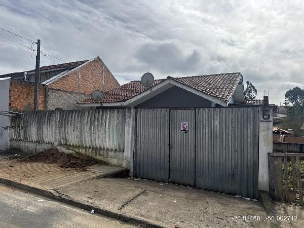 Casa em Castro, Nossa Senhora Das Gracas, Rua J, N. 5, Und B Lt 01 Qd 28, PR. Área: 56.1m2