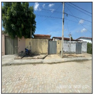 Casa em Triunfo Potiguar, Centro, Rua Francisco Firmino De Almeida, N. 404, Gleba 07, RN. Área: 70m2