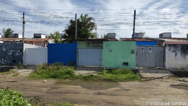 Casa em Santa Rita, Acude, Rua Projetada, N. 373, Lote A -01h, Quadra 04, PB. Área: 62m2