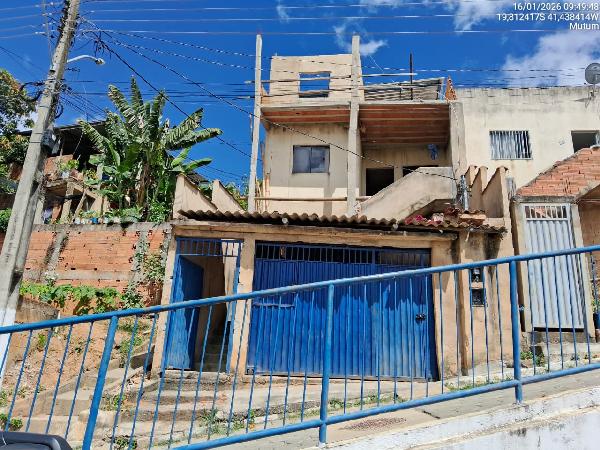 Casa em Mutum, Centro, Rua Nossa Senhora Aparecida, N. 79,, MG. Área: 51.82m2