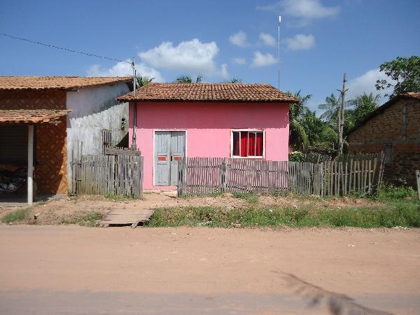 Casa em São Miguel do Guamá, Bairro Vila Isabel, Rua   Sao Gabriel, N. Sn,, PA. Área: 63m2