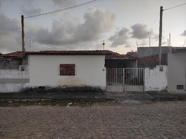 Casa em Extremoz, Central Parque I, Rua Padre Francisco Pinto (Ant Rua Projetada), N. S/N, Qd D Lt 39, RN. Área: 74.06m2